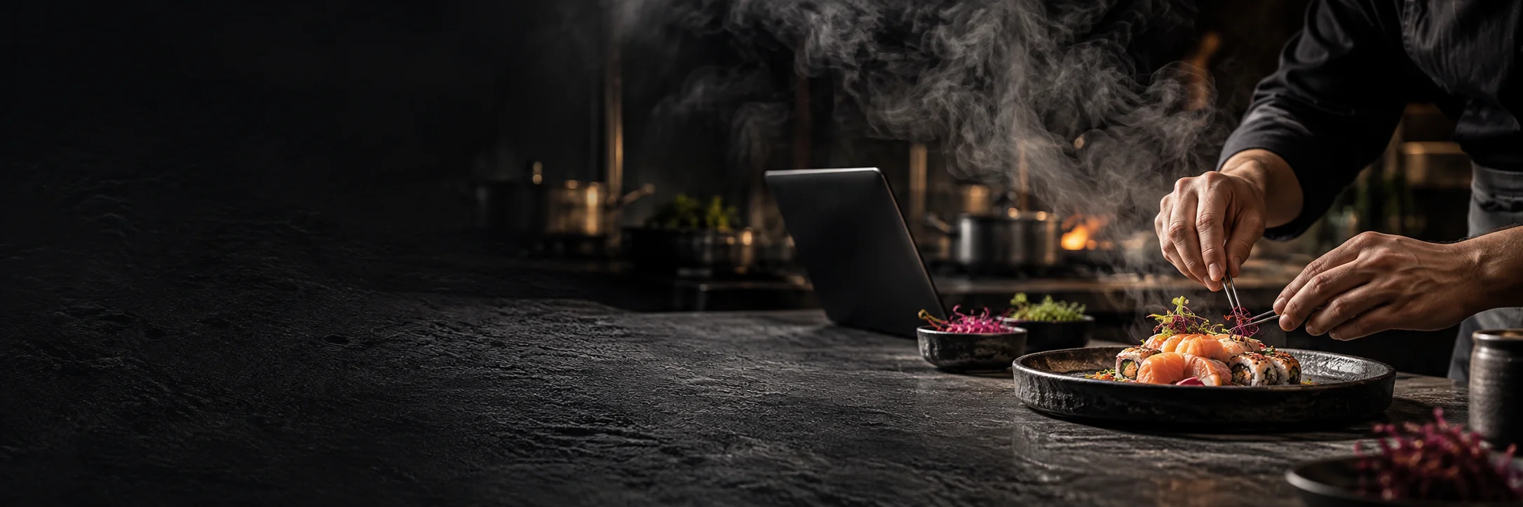 Escena conceptual de cocina, estrategia y vapor sobre una superficie mineral